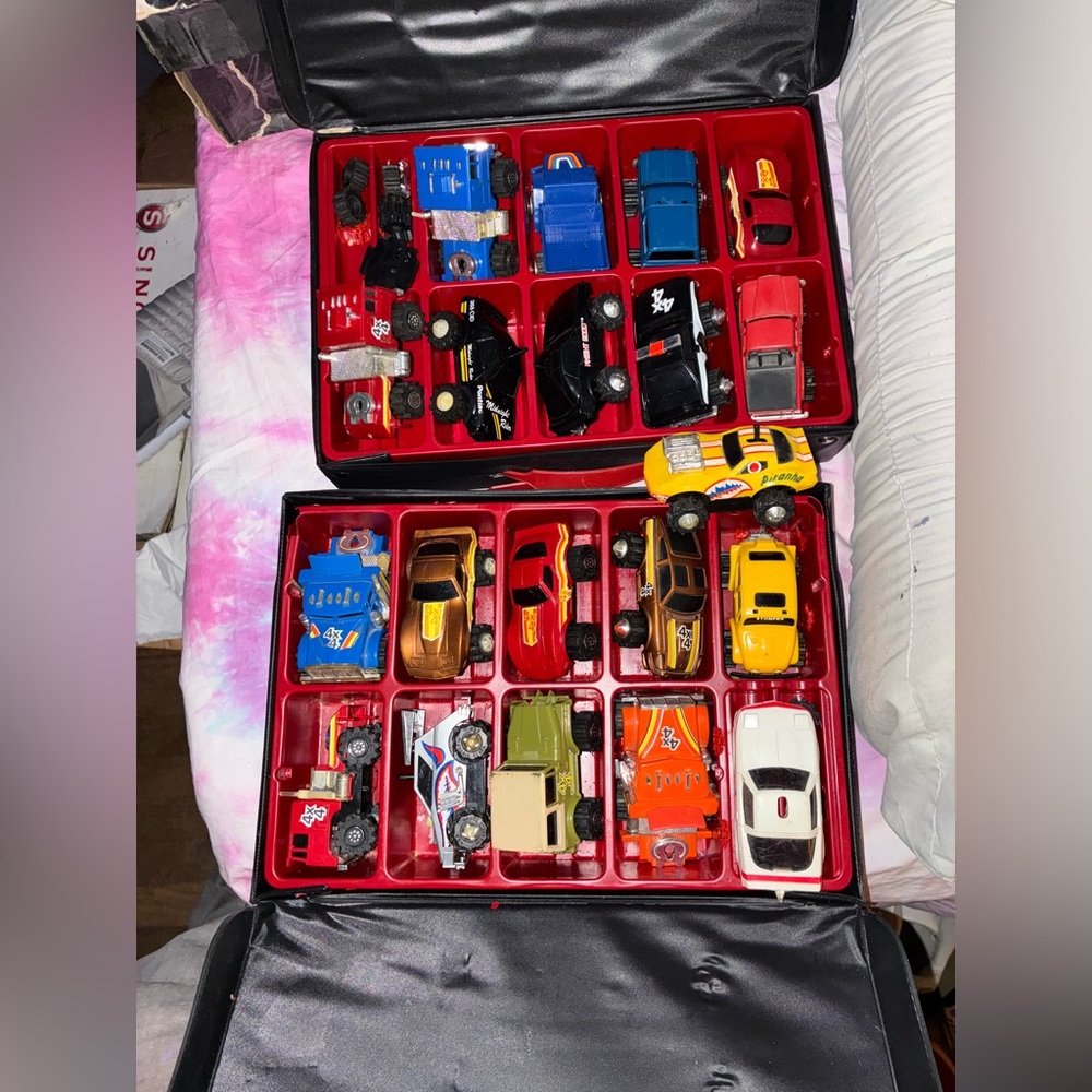 Stompers Car Collection Set AA battery needed